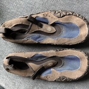 Teva Aqua Socks Youth Size 5